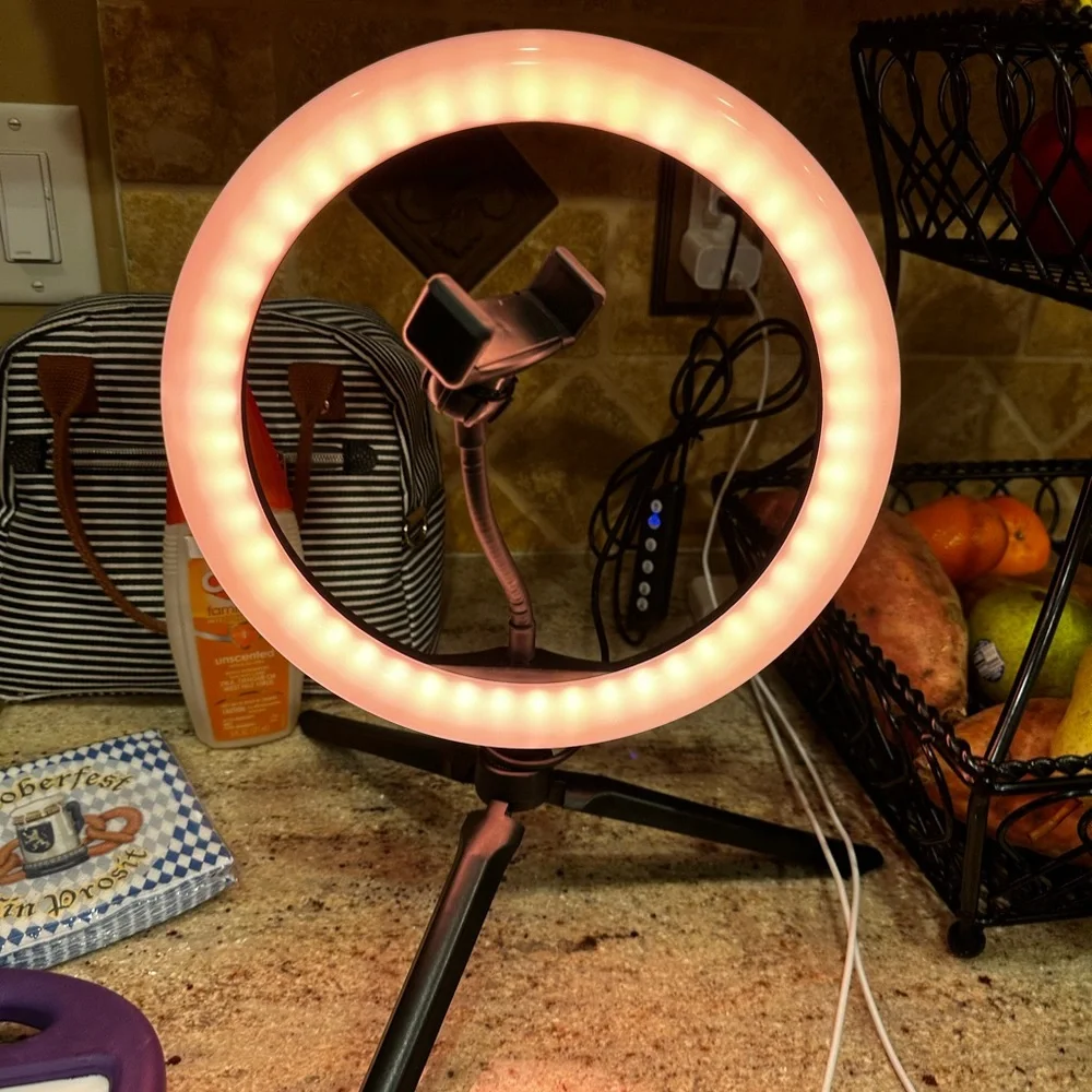 Vivitar LED light ring for streaming